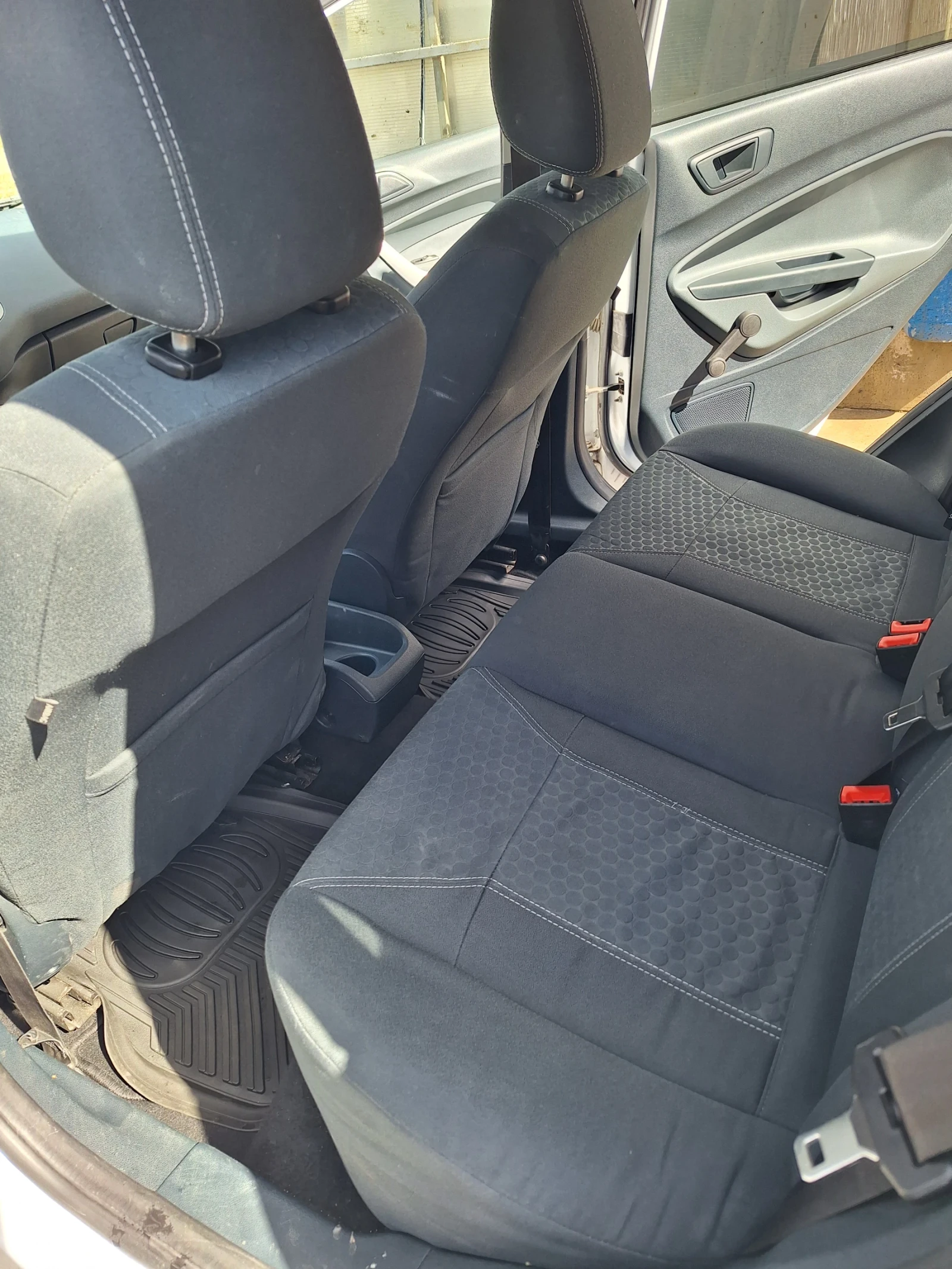 Ford Fiesta, снимка 5 - Автомобили и джипове - 55949863