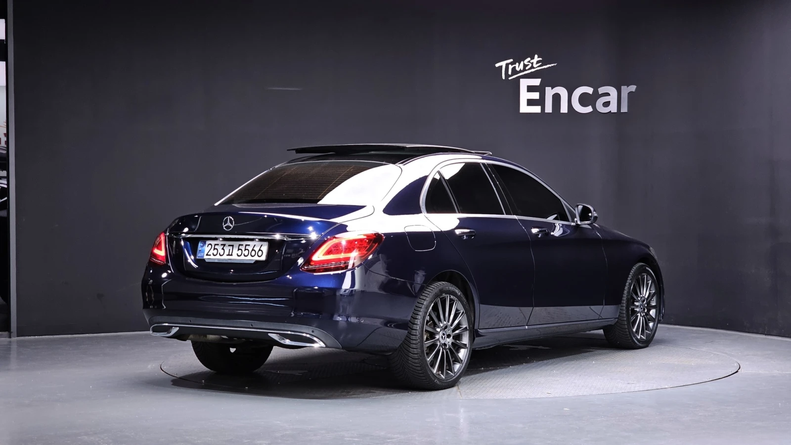 Mercedes-Benz C 200 ACC | Шибедах | Памет, снимка 2 - Автомобили и джипове - 56009602