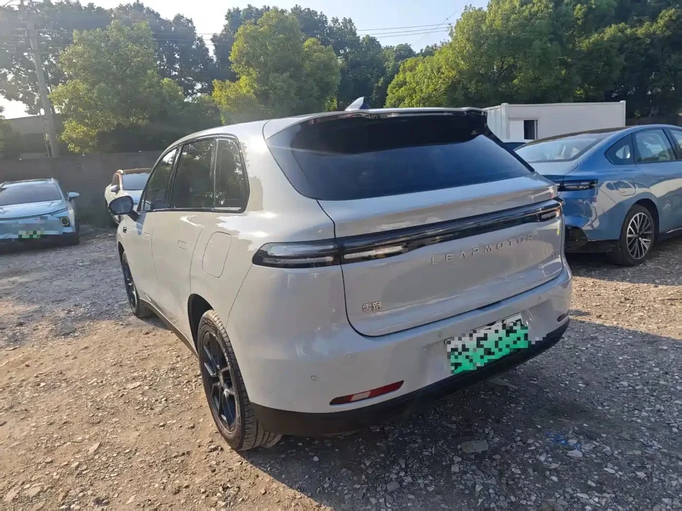 Leapmotor C10, снимка 4 - Автомобили и джипове - 56690012