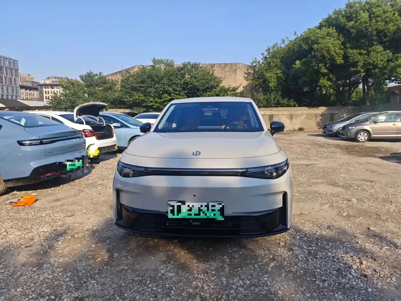 Leapmotor C10, снимка 2 - Автомобили и джипове - 56690012