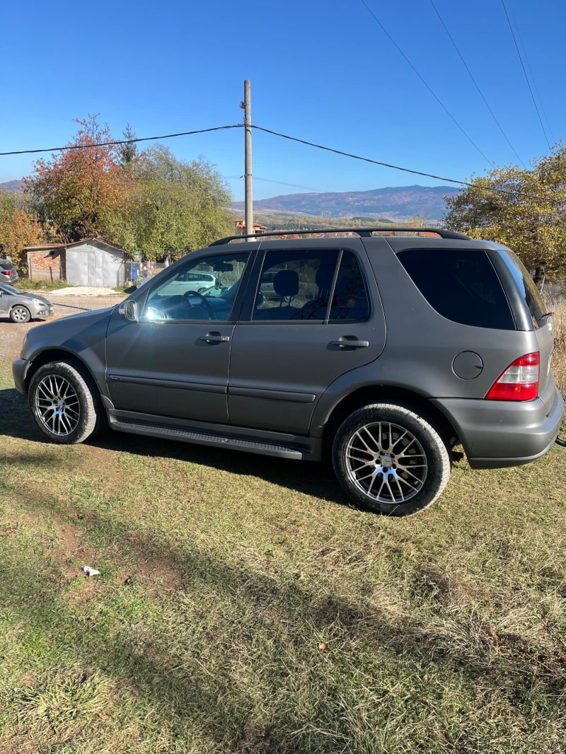 Mercedes-Benz ML 350 Мерцедес ML 163 350 Бензин, снимка 4 - Автомобили и джипове - 52631204