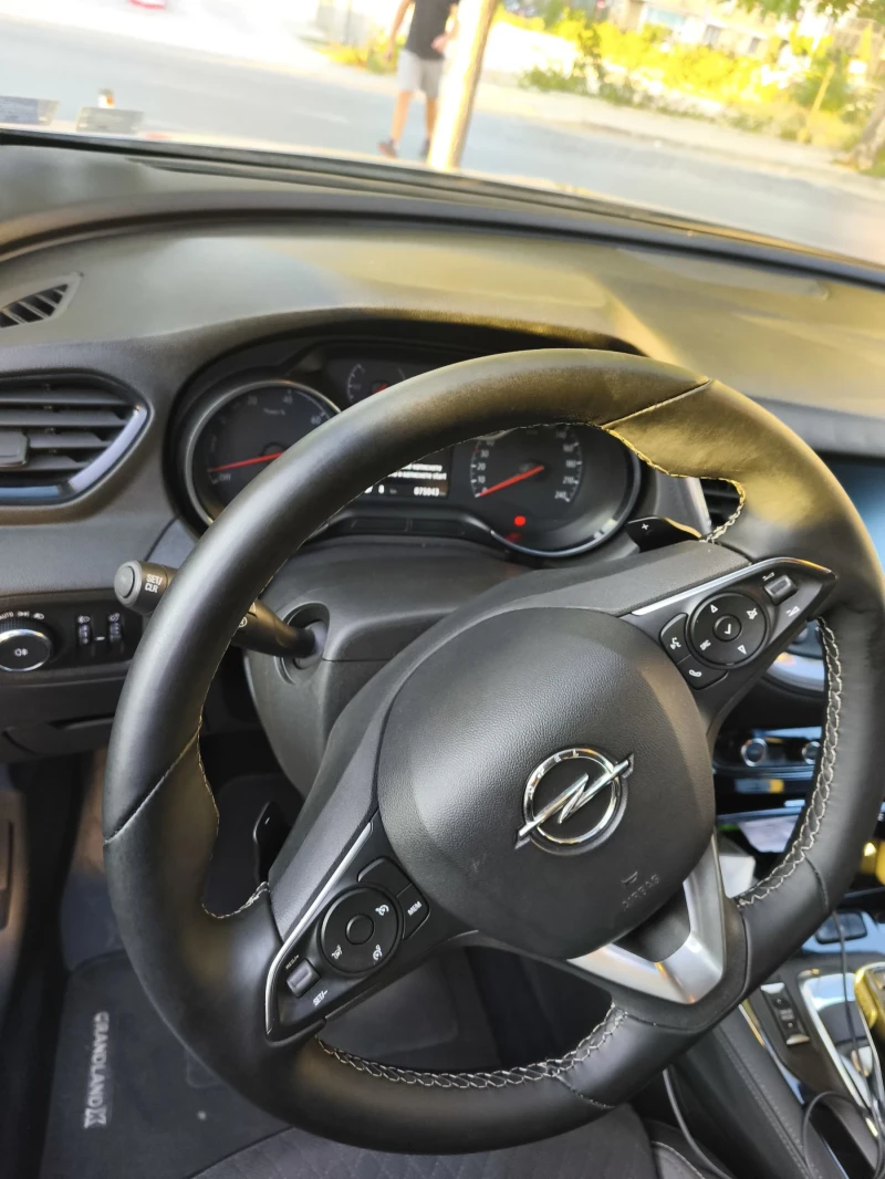 Opel Grandland X PLUG IN HYBRID, снимка 10 - Автомобили и джипове - 53498913