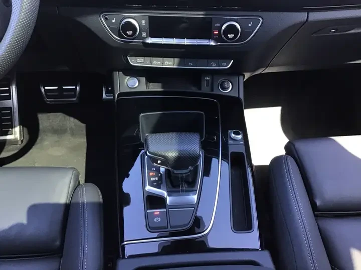 Audi Q5 S-Line Black Optics PKG| Panorama| Distronic|  | Mobile.bg � ����������� 10