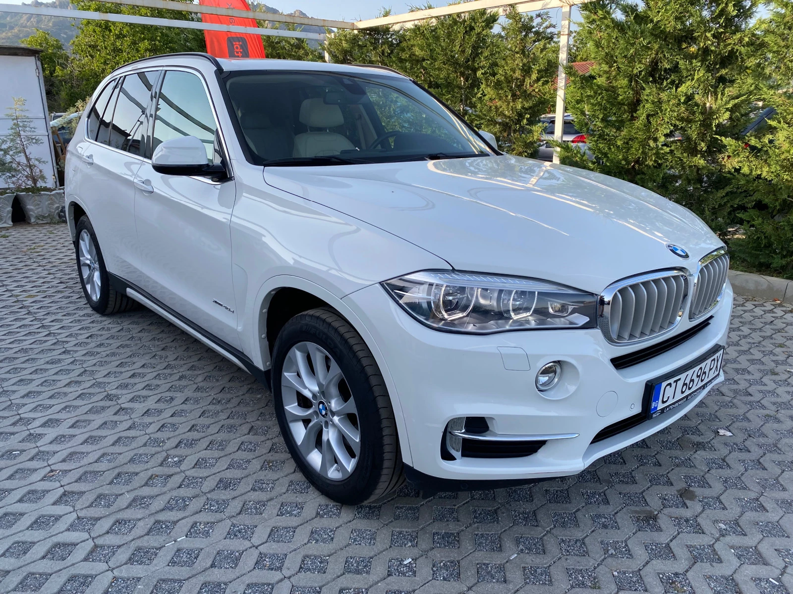 BMW X5 40D-306кс= xDrive= ПАНОРАМА= HUD= КАМЕРА= LED - изображение 2