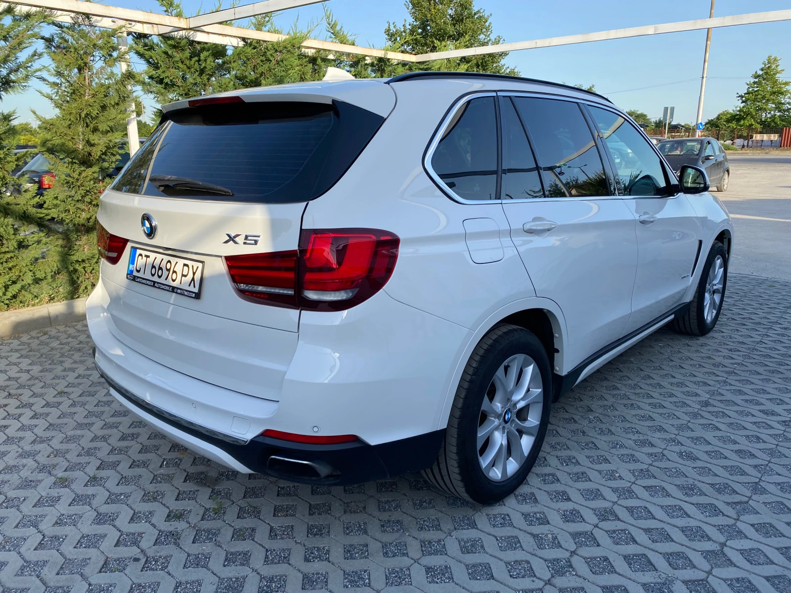 BMW X5 40D-306кс= xDrive= ПАНОРАМА= HUD= КАМЕРА= LED - изображение 3