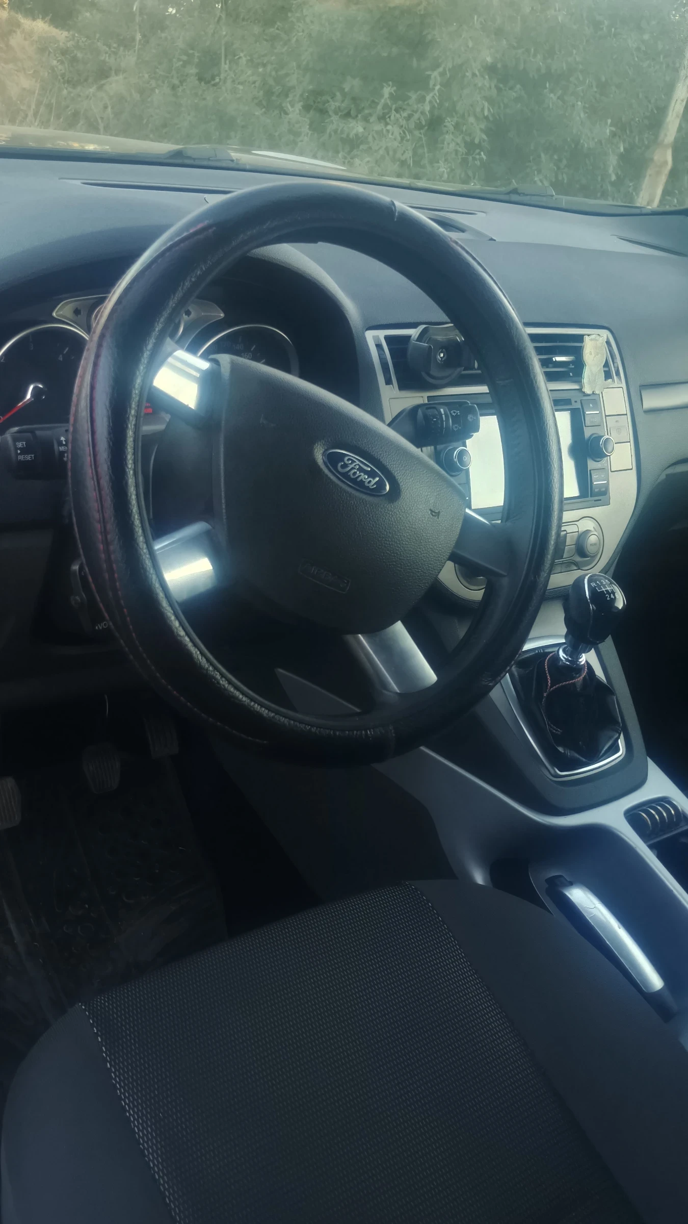 Ford Kuga  - изображение 6