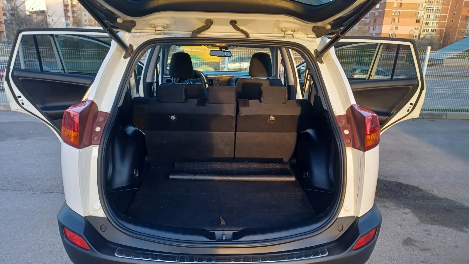 Toyota Rav4 Rav4 2.2 D4D-150к.с/4x4 - изображение 8