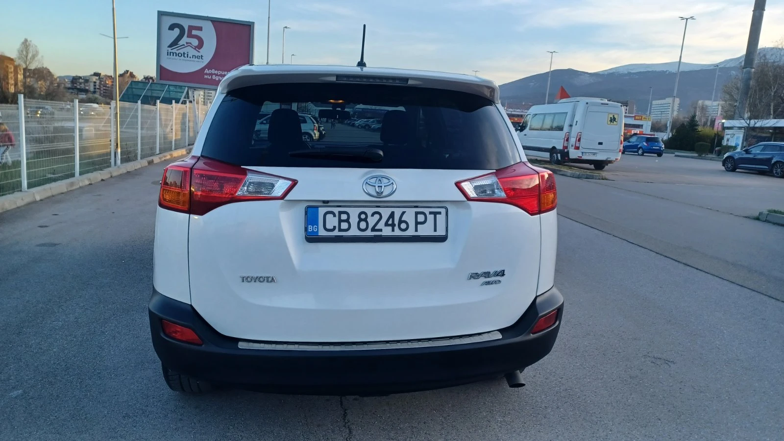 Toyota Rav4 Rav4 2.2 D4D-150к.с/4x4 - изображение 7