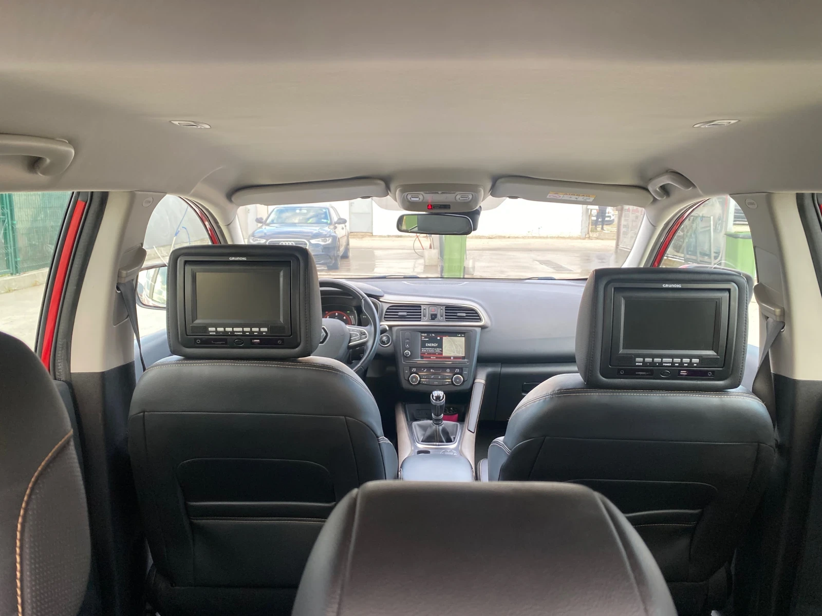 Renault Kadjar 1.6 DCI 4x4 131k.c ПЪЛНА СЕРВИЗНА ИСТОРИЯ , снимка 13 - Автомобили и джипове - 53863992