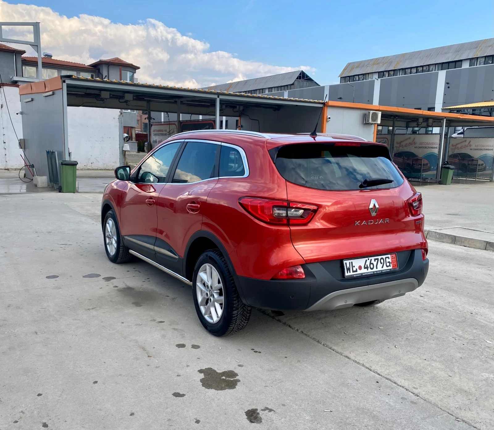 Renault Kadjar 1.6 DCI 4x4 131k.c ПЪЛНА СЕРВИЗНА ИСТОРИЯ , снимка 4 - Автомобили и джипове - 53863992