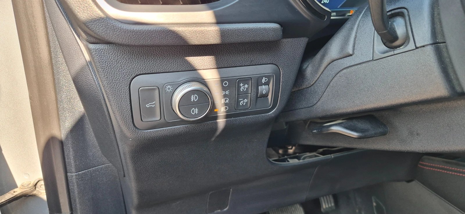 Ford Kuga 2.0EcoBlue ST-line 4WD, снимка 7 - Автомобили и джипове - 55400987