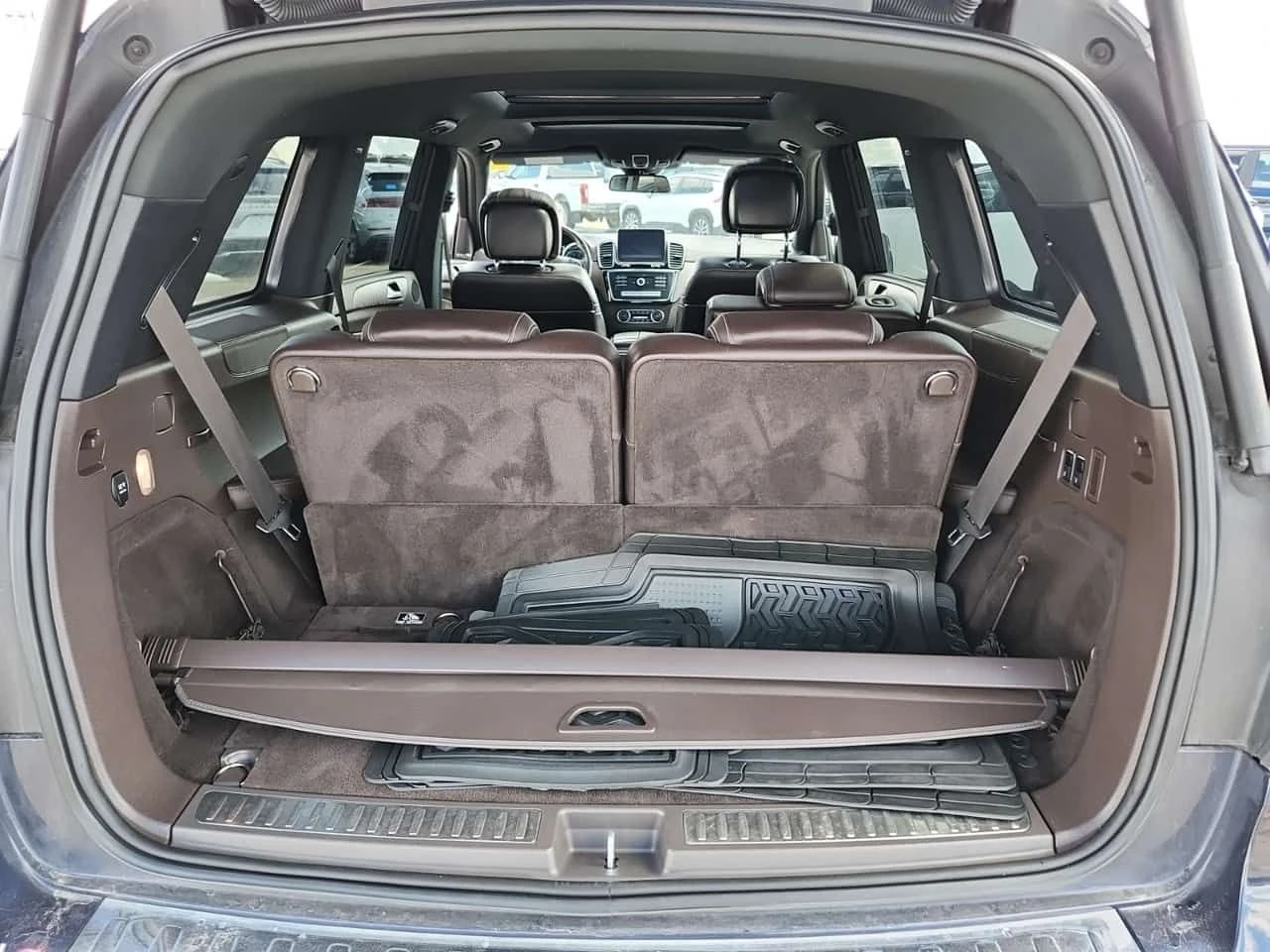 Mercedes-Benz GLS 450| 360 KAMEРИ| 7 МЕСТЕН| ПАНОРАМА| ПАМЕТ , снимка 15 - Автомобили и джипове - 54156597