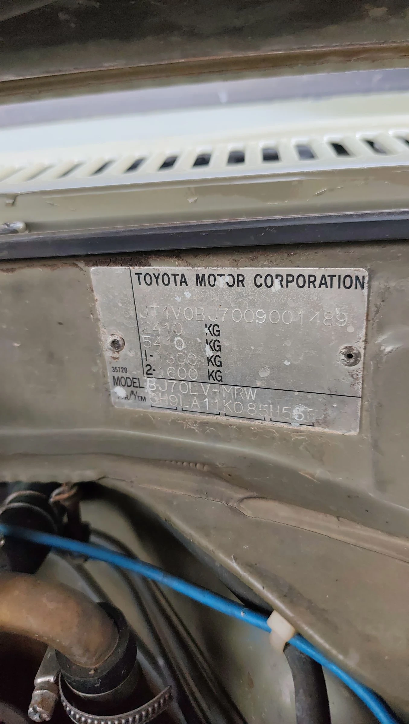 Toyota Land cruiser BJ73, снимка 3 - Автомобили и джипове - 54261801