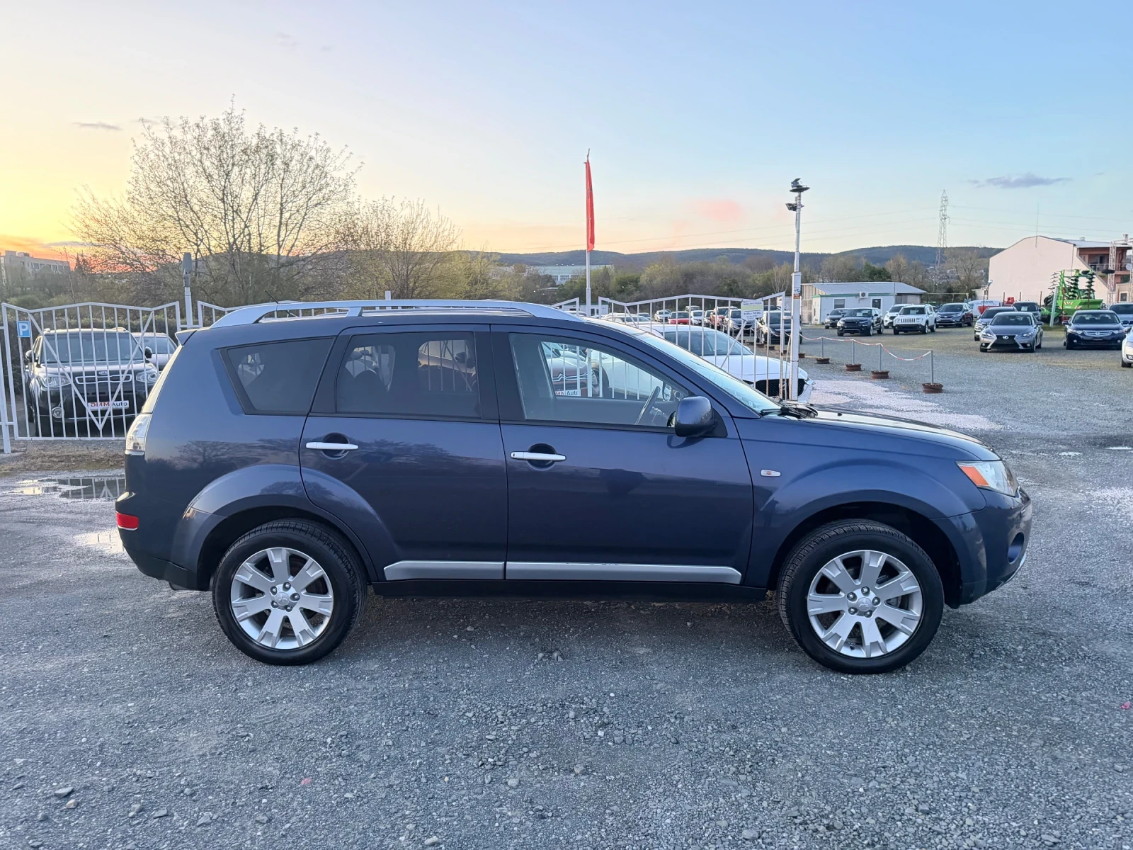 Mitsubishi Outlander 2.4i - 170 �.� / 4�4 / ������ ������ / 6+ 1 ����� | Mobile.bg � ����������� 4