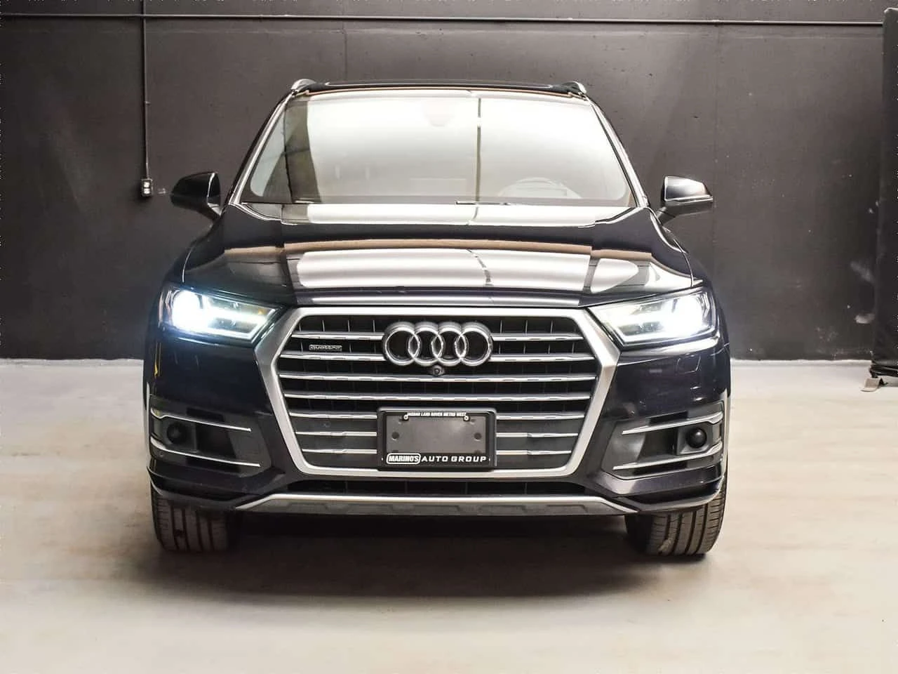 Audi Q7 PREMIUM| ОБДУХВАНЕ| ПАНОРАМА| АМБИЕНТ| 360| , снимка 2 - Автомобили и джипове - 54356687