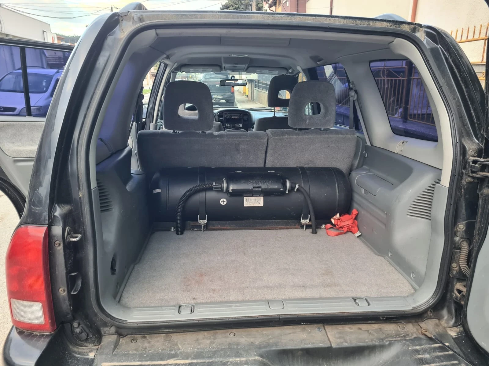Suzuki Grand vitara 4x4 С ГАЗ, снимка 5 - Автомобили и джипове - 54651423