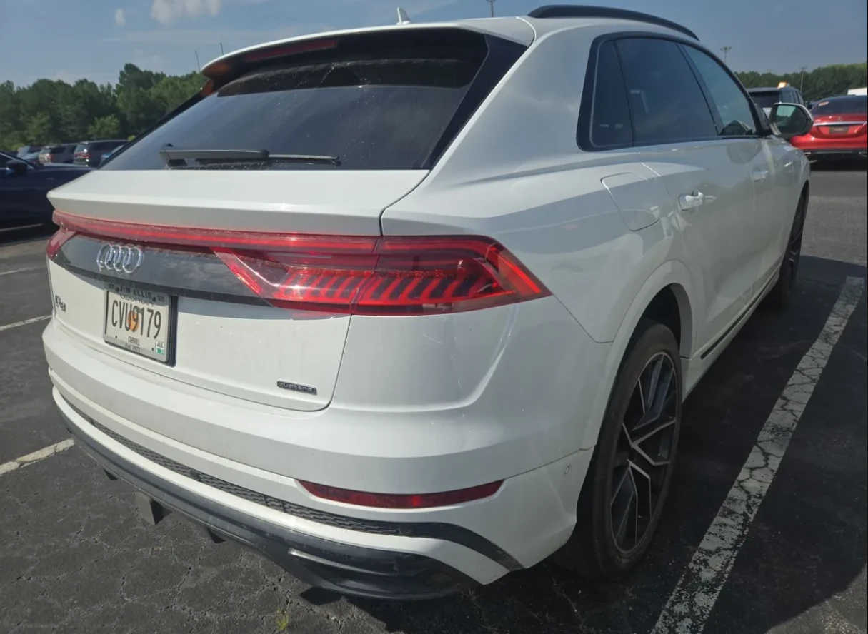 Audi Q8 PRESTIGE , снимка 5 - Автомобили и джипове - 55446490