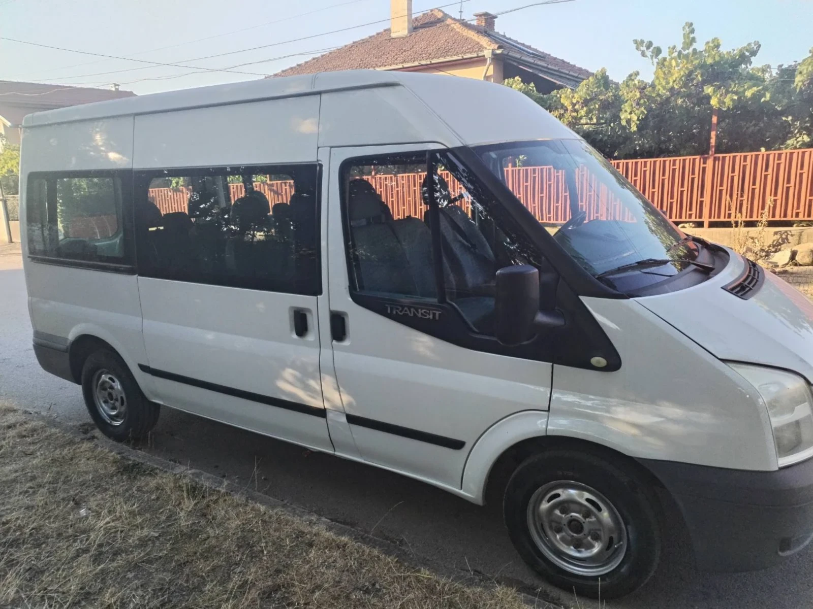 Ford Transit 2.2 D пътнически, снимка 4 - Бусове и автобуси - 55698226