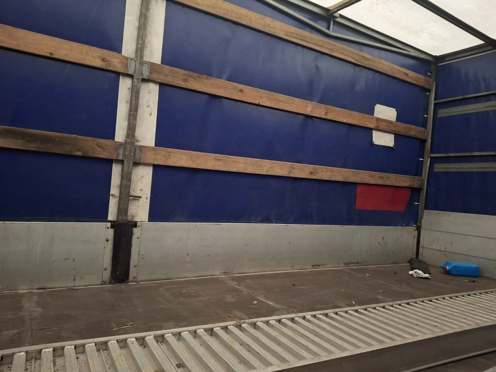 Man Tgl Само Каросерията, снимка 7 - Камиони - 53774806