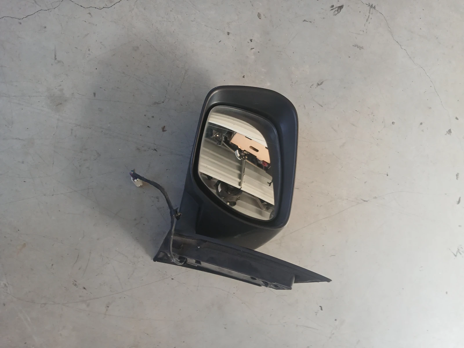 Огледало ляво Mazda CX7 , снимка 3 - Части - 56125819