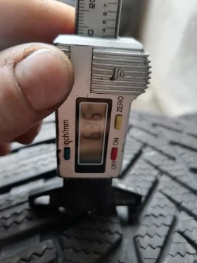 Гуми Зимни 255/55R19, снимка 4