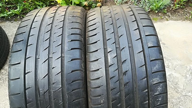 Гуми Летни 235/45R17, снимка 1 - Гуми и джанти - 25328706