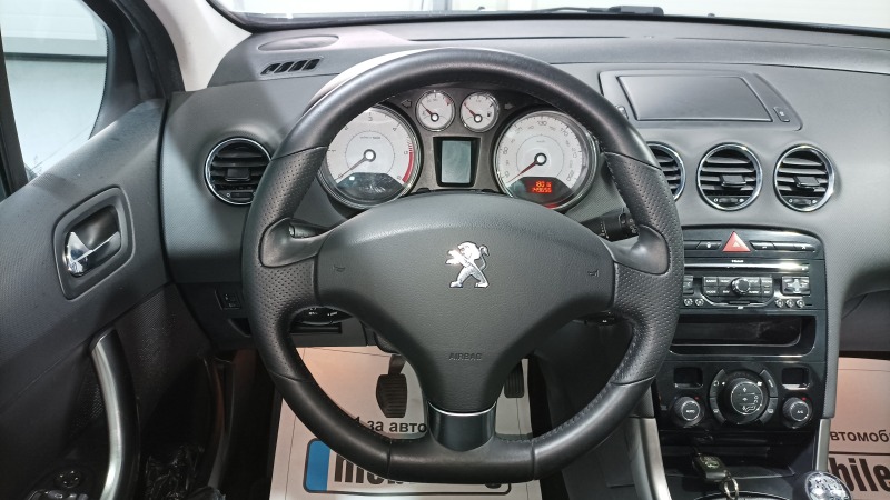 Peugeot 308 1.6 HDI PANORAMA, снимка 10 - Автомобили и джипове - 40072229