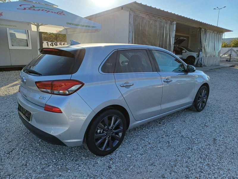 Hyundai I30 1.6crdi * Navi* Facelift* Nova* , снимка 13 - Автомобили и джипове - 47599698