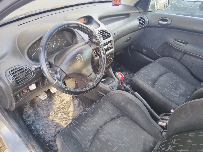 Peugeot 206 1, 6 i, снимка 4 - Автомобили и джипове - 47705533