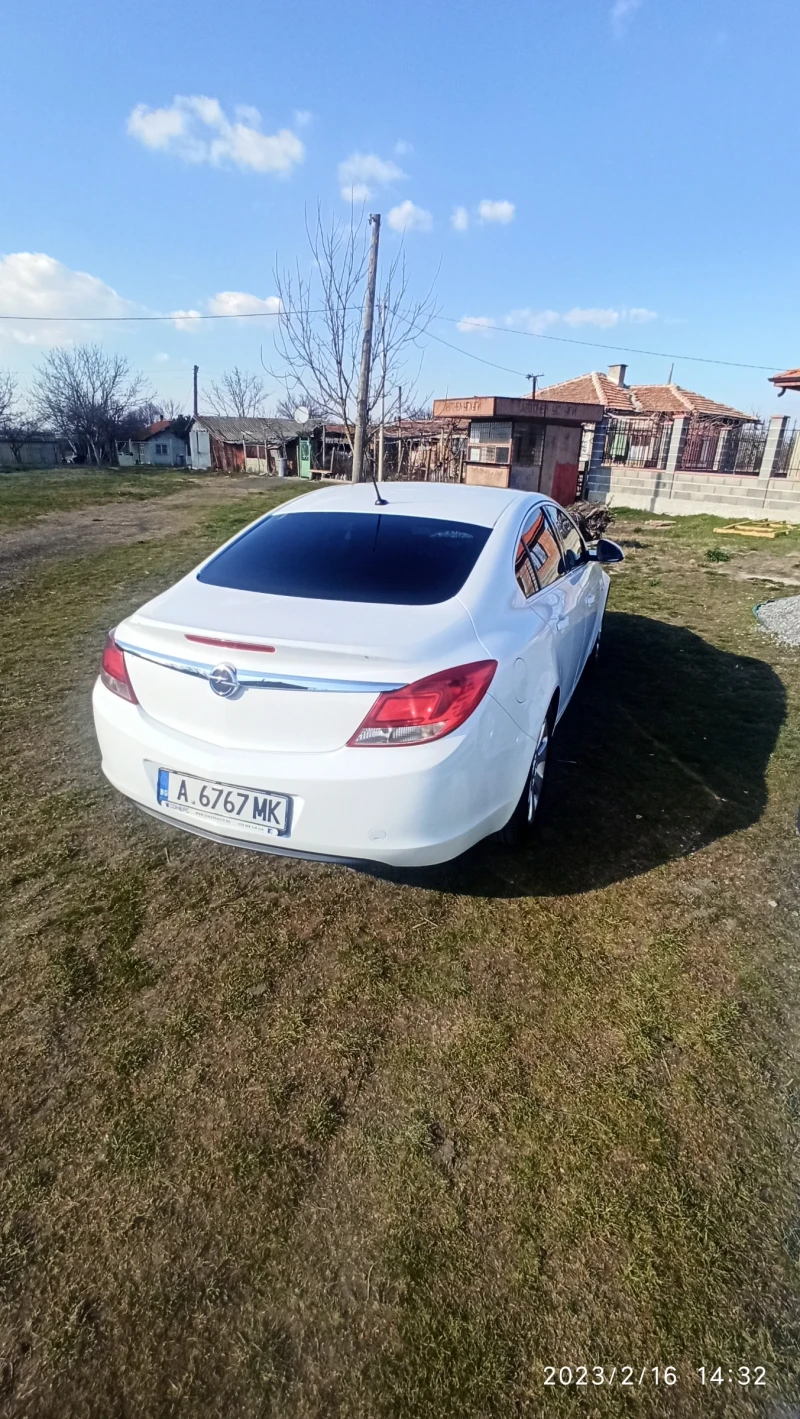 Opel Insignia, снимка 3 - Автомобили и джипове - 47758392