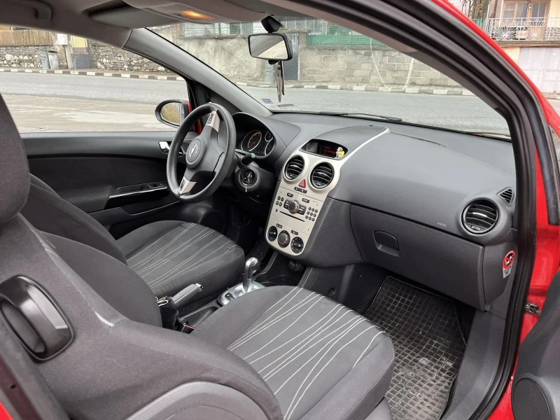 Opel Corsa, снимка 8 - Автомобили и джипове - 48282649