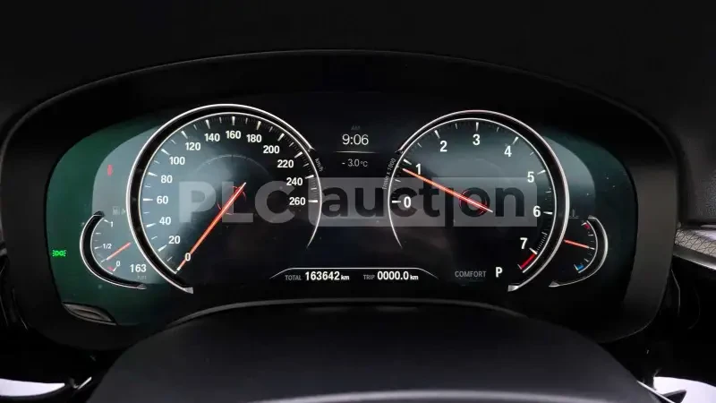 BMW 530 xDrive| DISTRONIC| КАМЕРА| ПОДГРЕВ| ВКЛ. ТЕХНОТЕСТ, снимка 6 - Автомобили и джипове - 54485044