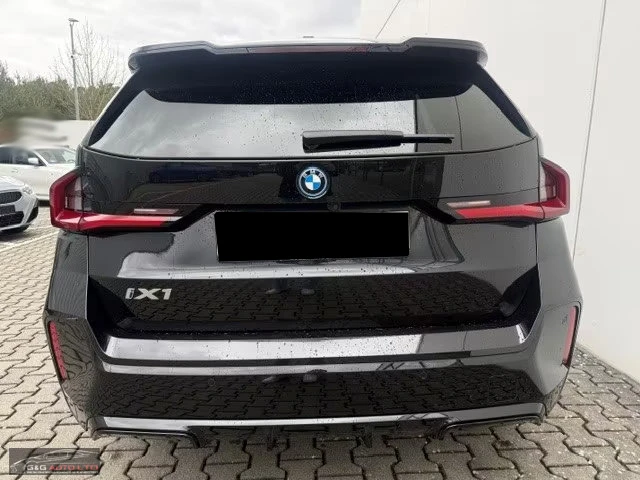 BMW iX1 xDrive30/313HP/M-SPORT/CAM/H&K/DIGI/CPLAY/321q, снимка 4 - Автомобили и джипове - 54605426