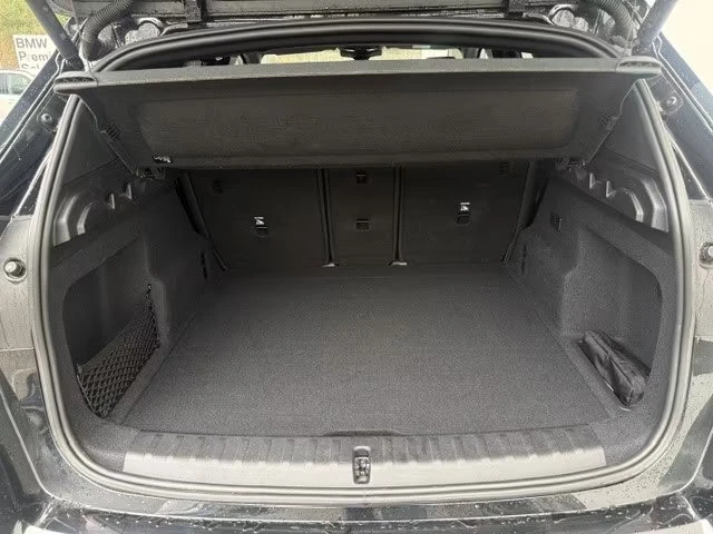 BMW iX1 xDrive30/313HP/M-SPORT/CAM/H&K/DIGI/CPLAY/321q, снимка 14 - Автомобили и джипове - 54605426