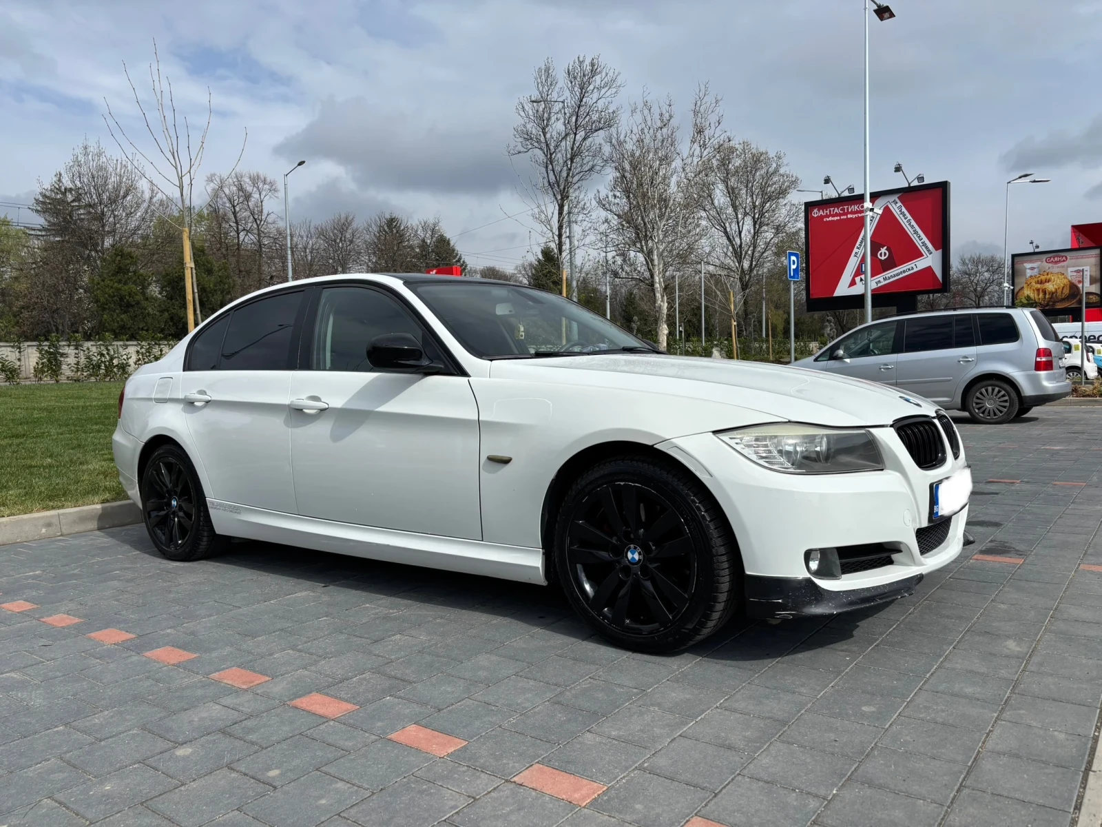 BMW 323  - изображение 8