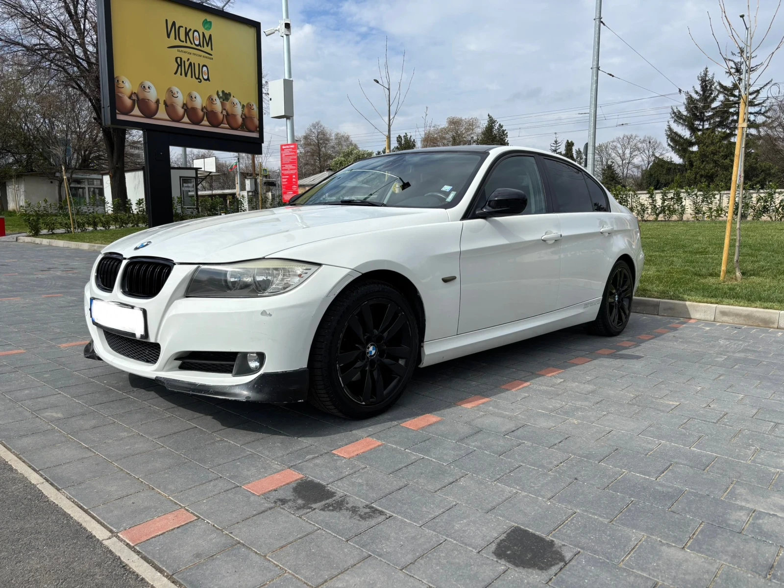 BMW 323  - изображение 2