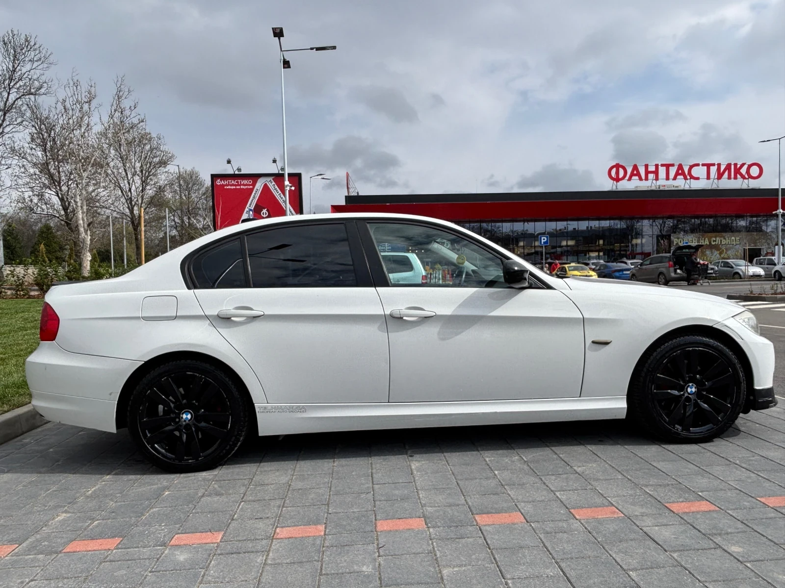 BMW 323  - изображение 7