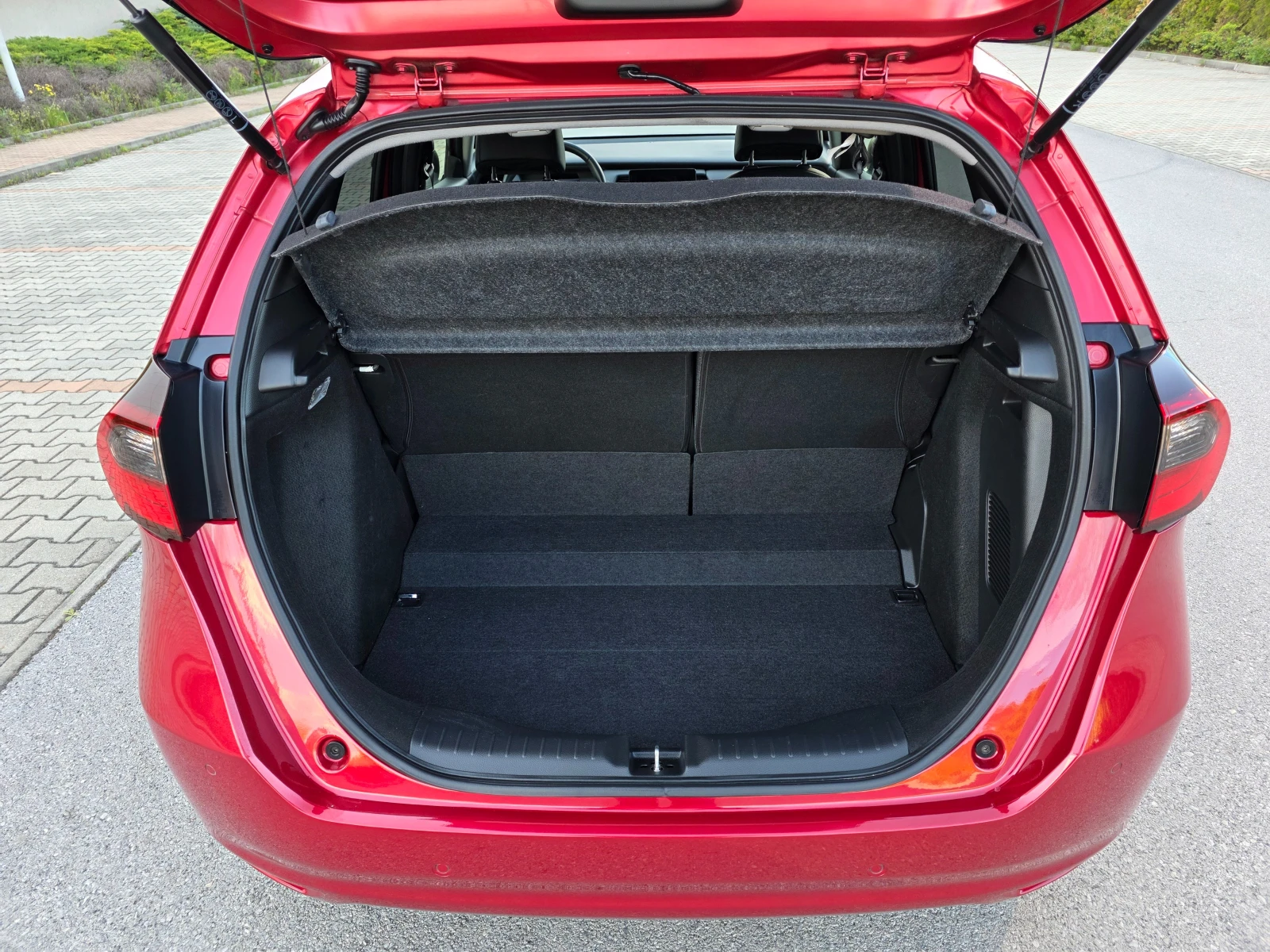Honda Jazz 1.5 i HYBRID /e-CVT/ LED - изображение 6