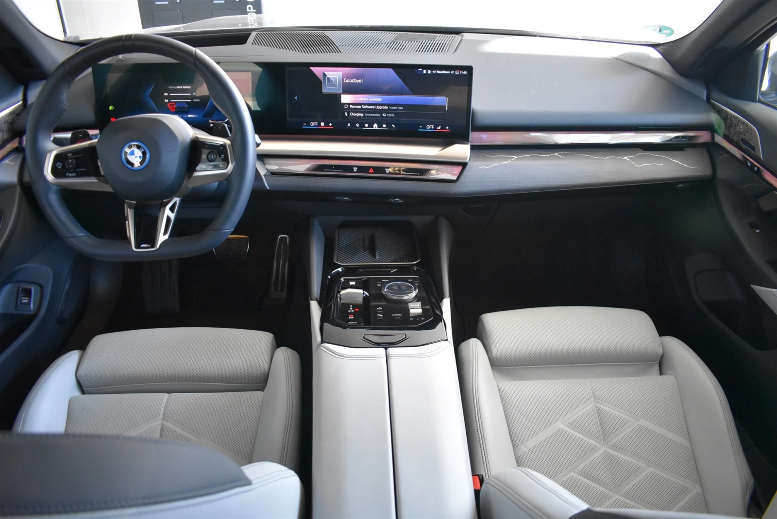 BMW 550 xDrive | Mobile.bg � ����������� 7