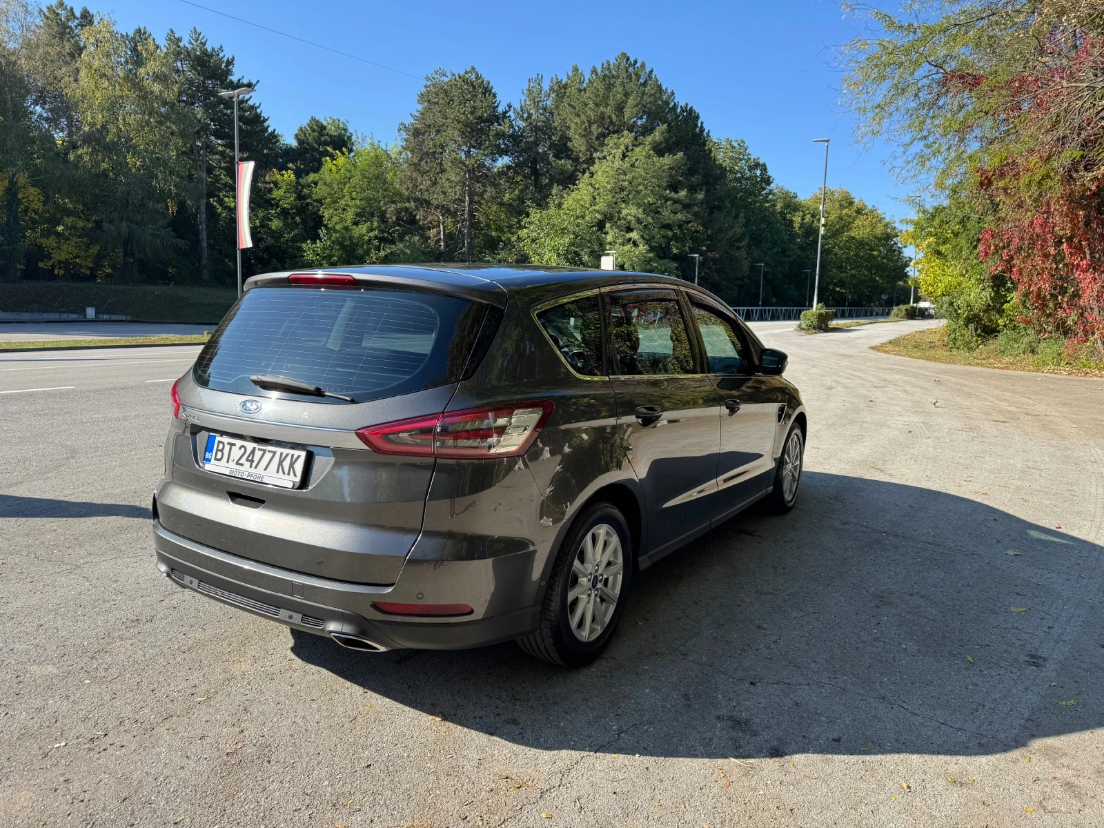 Ford S-Max Titanium 4x4 един собственик 113000 реални км - изображение 2