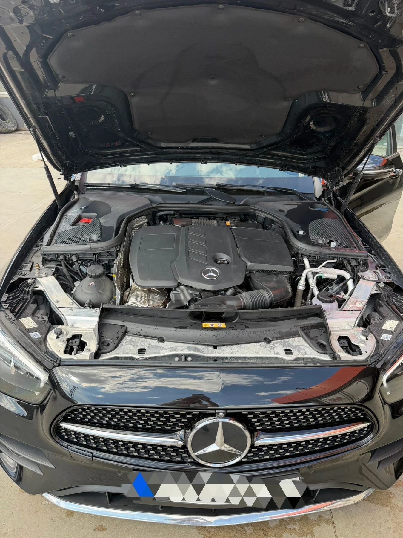 Mercedes-Benz E 220 2.0 Diesel Mild Hybrid (48V EQ Boost), снимка 9 - Автомобили и джипове - 53680559