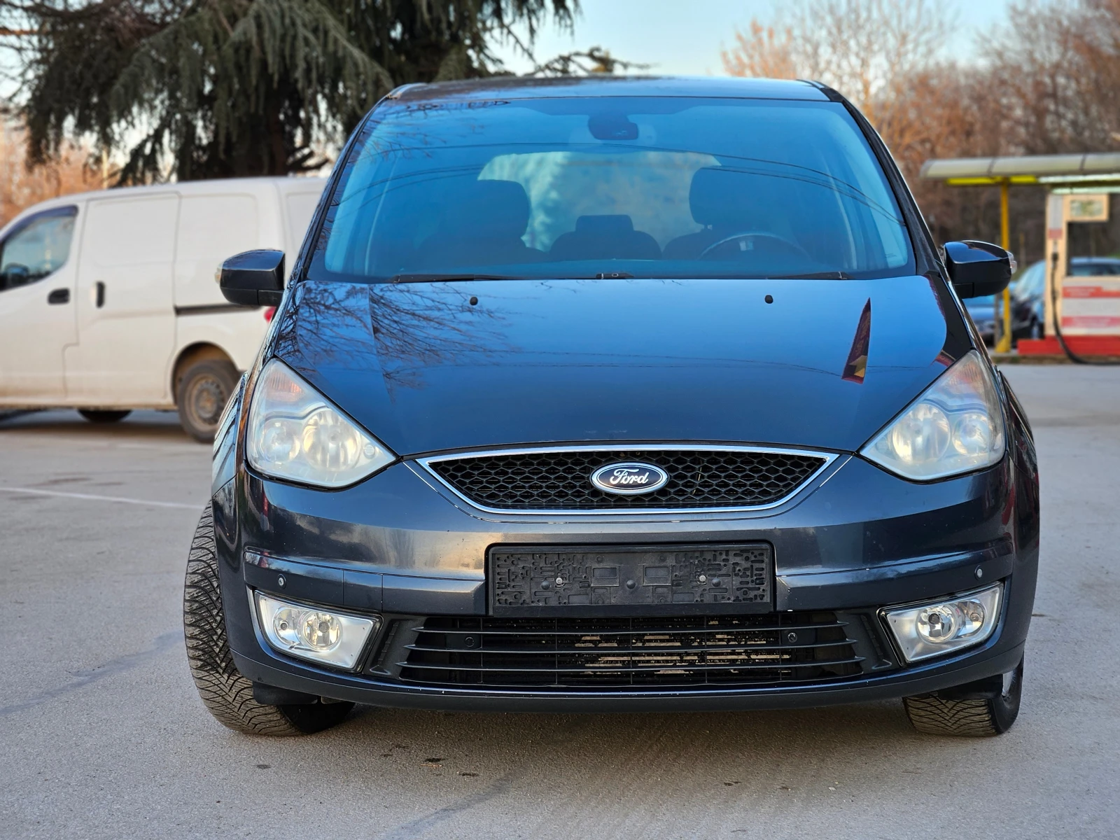 Ford Galaxy 2.0, 131к.с., Перфектен!!!, снимка 2 - Автомобили и джипове - 53831602
