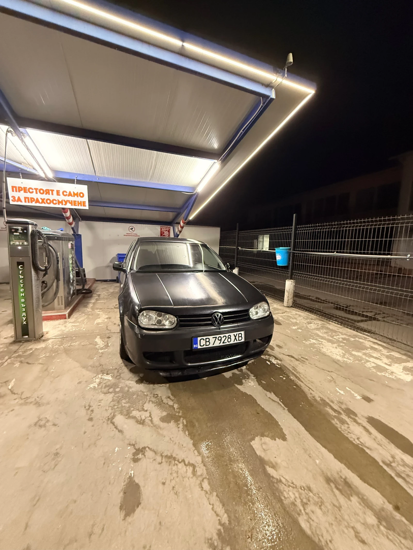 VW Golf 1.8T, снимка 5 - Автомобили и джипове - 53894371