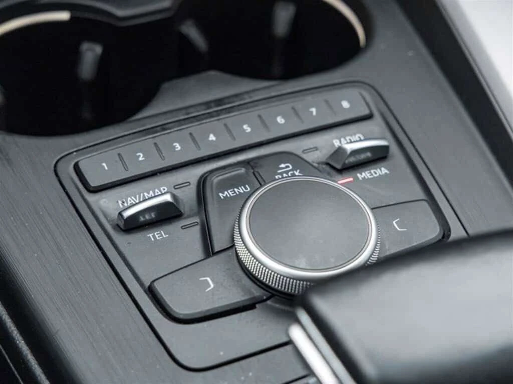 Audi A4 * CARFAX * ЦЕНА ДО БГ, снимка 13 - Автомобили и джипове - 53918467