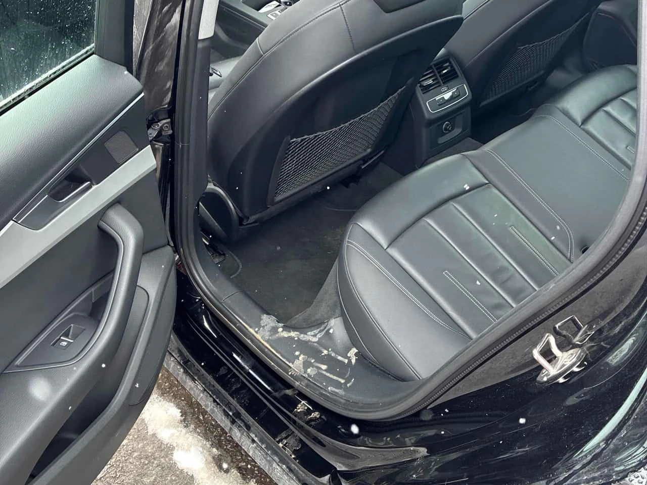 Audi A4 CARFAX/Подгрев/Памет/Панорама/Клип/2 ключа , снимка 13 - Автомобили и джипове - 53918826