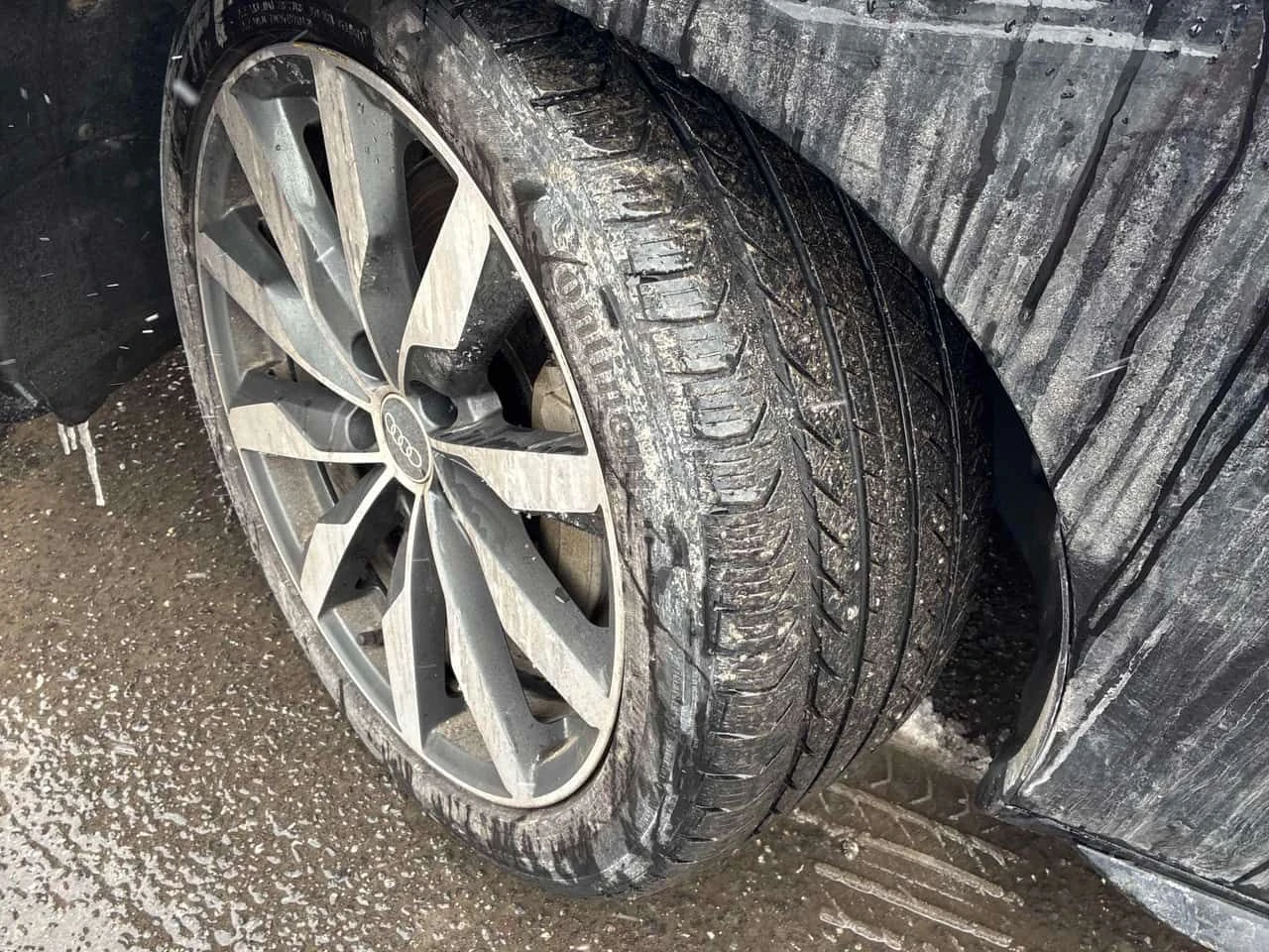 Audi A4 CARFAX/Подгрев/Памет/Панорама/Клип/2 ключа , снимка 7 - Автомобили и джипове - 53918826