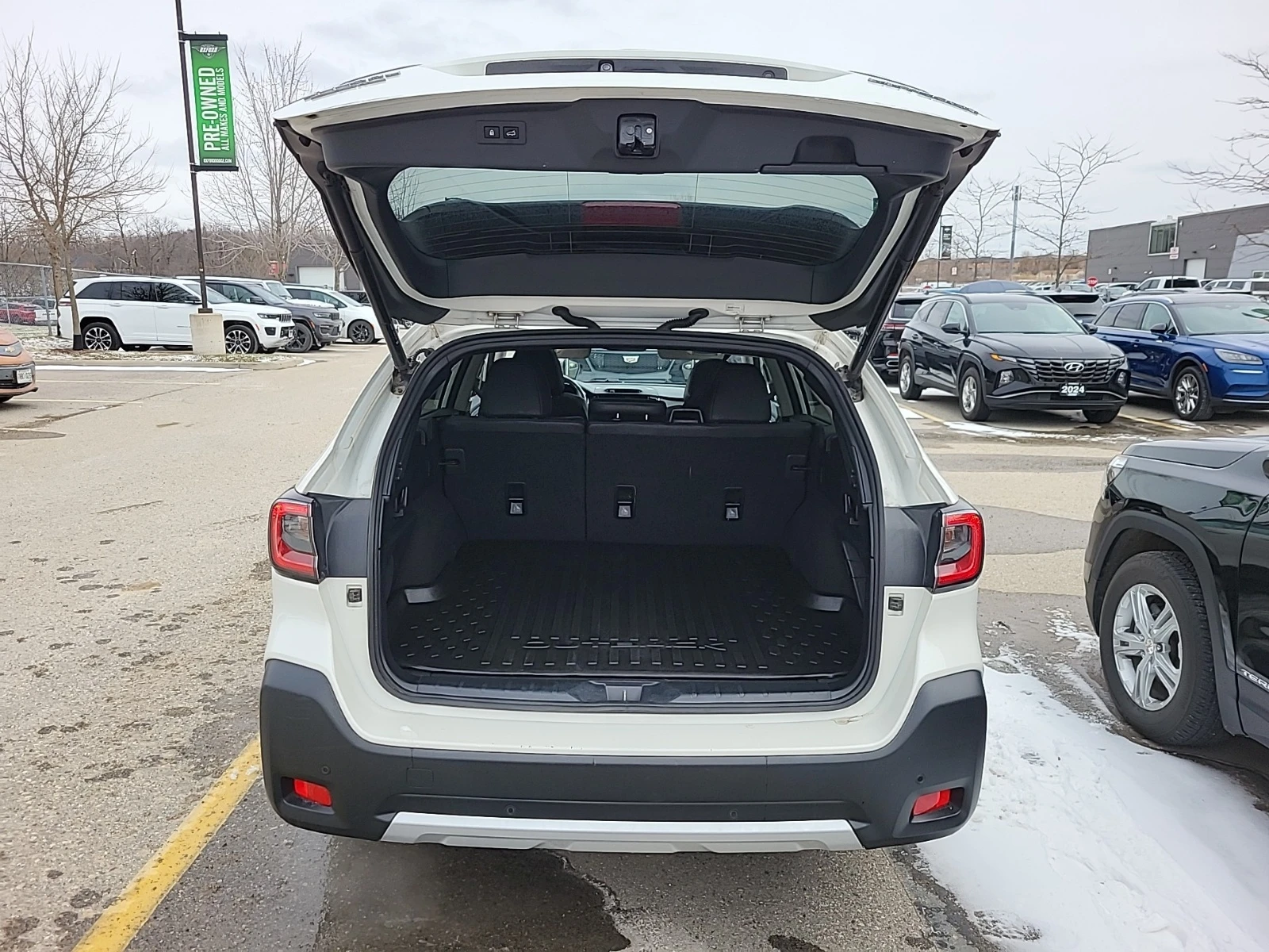 Subaru Outback LIMITED * 2.5 * AWD * * CARFAX * * АВТО КРЕДИТ * *, снимка 12 - Автомобили и джипове - 53940904