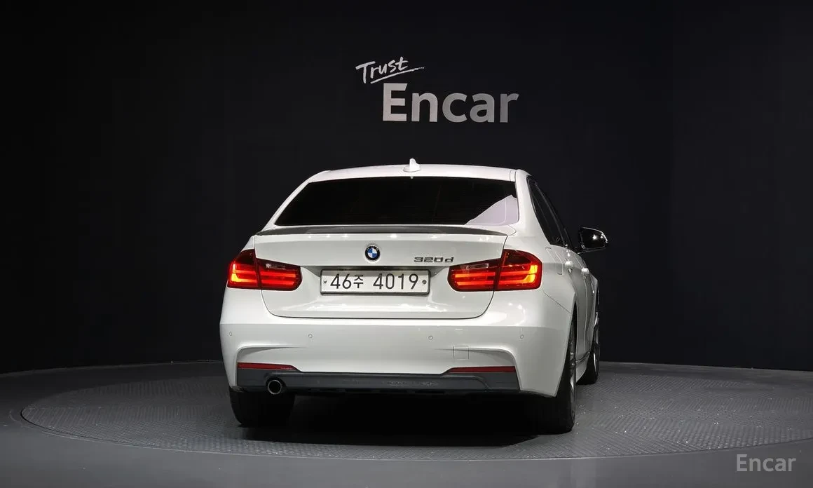 BMW 320 M-PACK / HEADUP / ПОДГРЕВИ, снимка 4 - Автомобили и джипове - 54060356