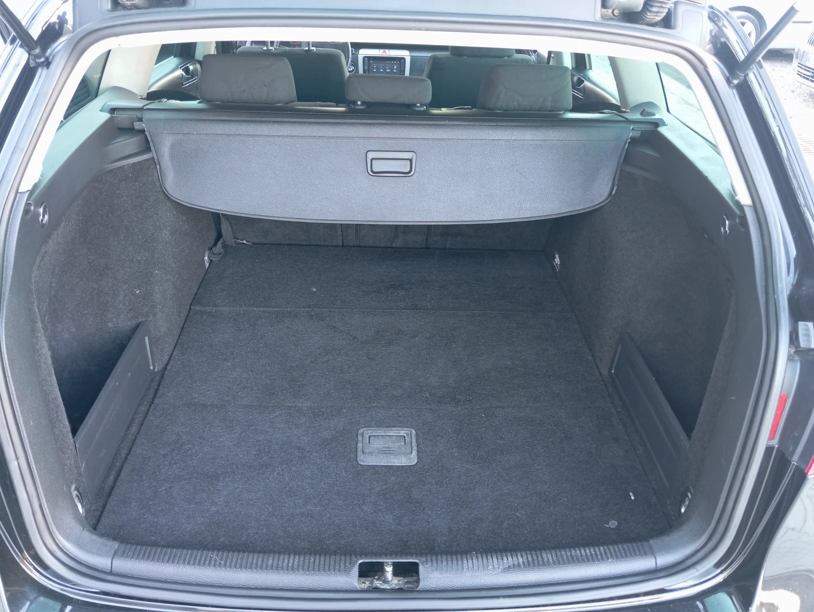 VW Passat 2.0TDI ЛИЗИНГ , снимка 13 - Автомобили и джипове - 54715323