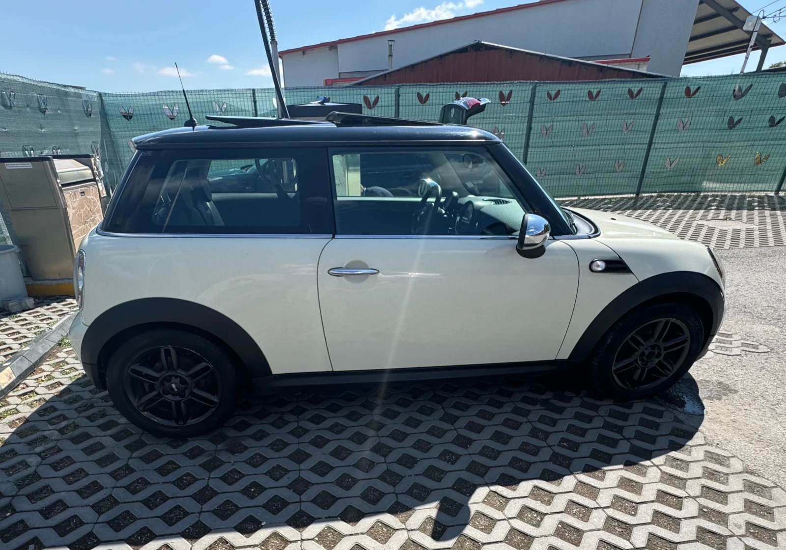 Mini Cooper Mini Cooper 1.6 d...PANORAMA..КОЖЕН САЛОН, снимка 8 - Автомобили и джипове - 54977333
